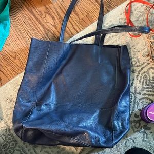 Leather tote bag